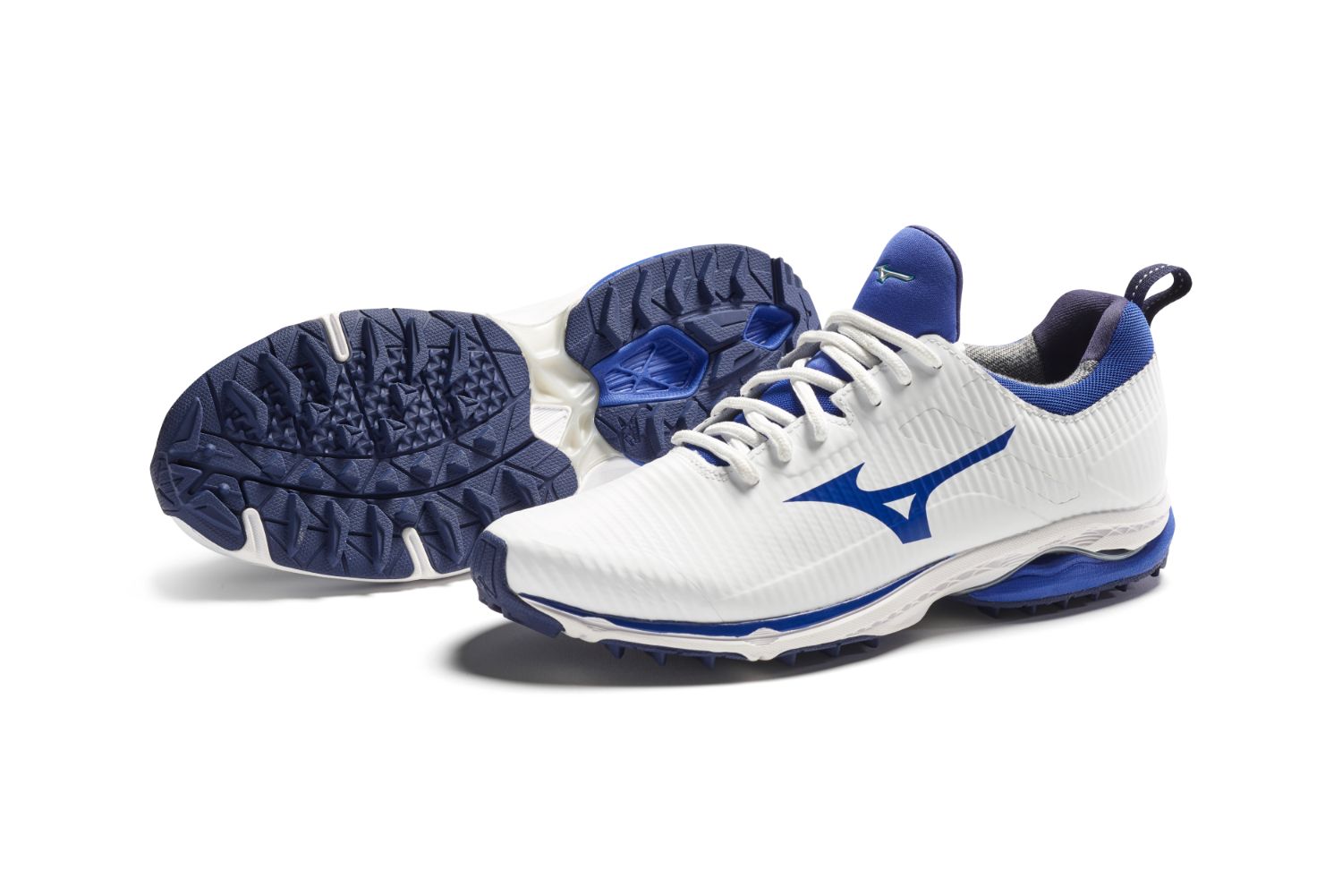 Mizuno Wave Cadence Spikeless – White 